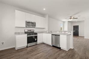 7008 Trestle Street - Photo 2