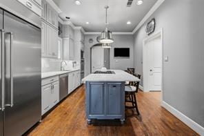 2605 Museum Way - Photo 14