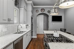 2605 Museum Way - Photo 15