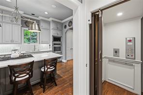 2605 Museum Way - Photo 19