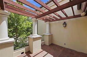 2605 Museum Way - Photo 32