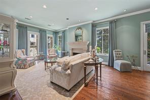 2605 Museum Way - Photo 9
