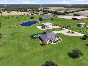 320 Tate Circle - Photo 1