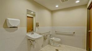 3230 Interstate 30 - Photo 29