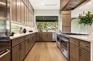 8903 Liptonshire Drive - Photo 15