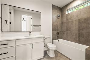 8903 Liptonshire Drive - Photo 32