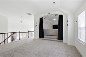 318 Gleneagles Drive - Photo 17