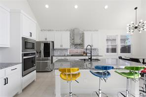318 Gleneagles Drive - Photo 8