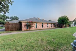 756 E Pecan Street - Photo 1