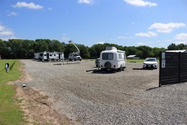 3782 W Texas Highway 56 Highway