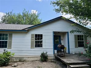 417 W Harris Street - Photo 1