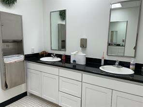 2535 Brennan Avenue - Photo 9