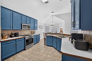 9906 Ashmont Drive - Photo 10