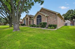 9906 Ashmont Drive - Photo 2