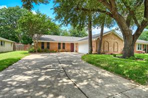 821 Prestwick Street - Photo 1