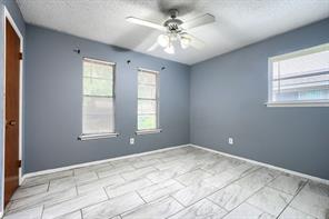 821 Prestwick Street - Photo 16