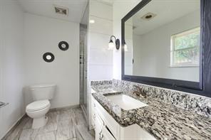 821 Prestwick Street - Photo 20