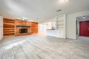 821 Prestwick Street - Photo 4