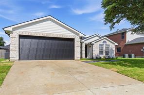 1006 Lake Dallas Drive - Photo 2