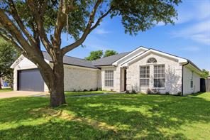 1006 Lake Dallas Drive - Photo 4