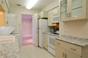 6335 W Northwest Highway - Photo 10
