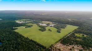 1040 County Road 3590 - Photo 3