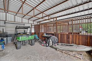 1017 County Road 3555 - Photo 31