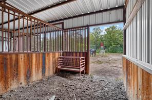 1017 County Road 3555 - Photo 32