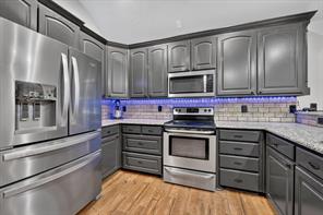 1017 County Road 3555 - Photo 7