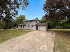 123 E Merry Way - Photo 1