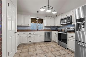 2723 Canyon Oaks Court - Photo 3