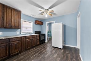 1612 Harris Court - Photo 5