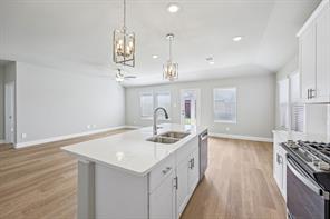 3410 Richmond Drive - Photo 4
