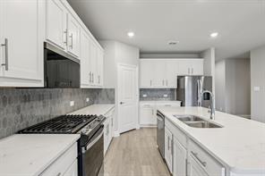 3406 Richmond Drive - Photo 3