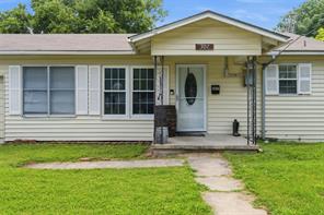 307 W Goddard Street - Photo 1