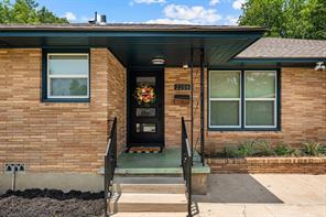 2208 N 44th Street - Photo 1