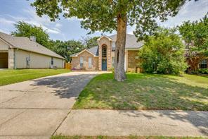 525 Oakbrook Drive - Photo 1
