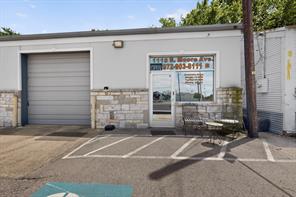 1118 E Moore Avenue - Photo 2