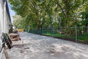 1118 E Moore Avenue - Photo 29