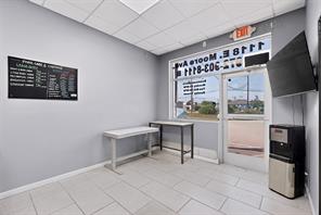 1118 E Moore Avenue - Photo 3