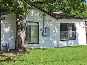 2917 Cypress Avenue - Photo 4