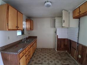 2917 Cypress Avenue - Photo 6