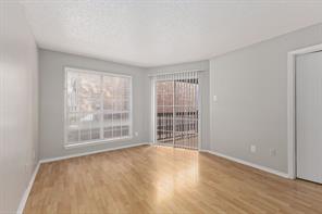 18333 Roehampton Drive - Photo 4