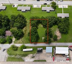 810 E 3rd Street - Photo 3