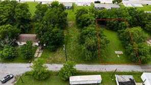 810 E 3rd Street - Photo 4