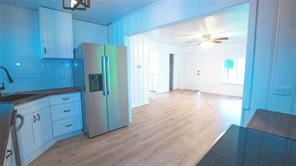 401 W Carolina Street - Photo 1