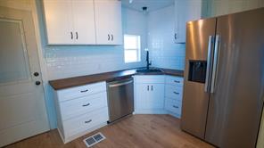 401 W Carolina Street - Photo 9