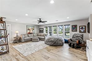 304 W Links Drive - Photo 15