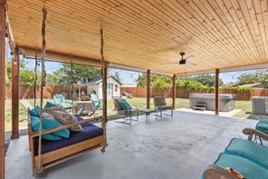304 W Links Drive - Photo 32