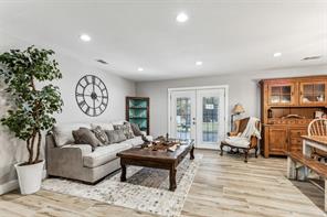 304 W Links Drive - Photo 5